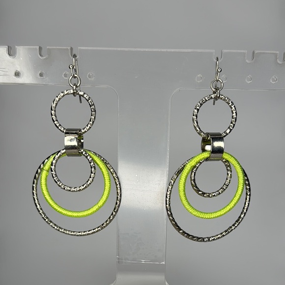 Green and Silver Concentric Circle Earrings - Picture 1 of 3